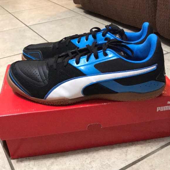 puma men's invicto sala